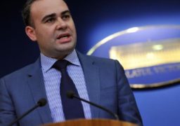Guvernul şi-a propus ca ratele românilor să coboare la jumătate