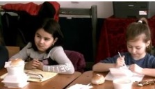 Programul „Masa caldă” se încălzește greu.