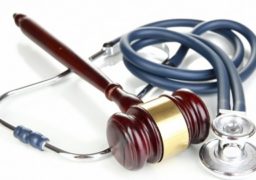Medic ieșean, dat în judecată pentru… 9 lei!