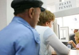 Casa de Pensii Iaşi a dat 10 milioane de lei pe comisioane şi taxe de expediţie