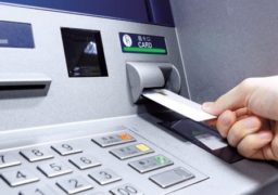 O importantă bancă din România anunță concedieri masive și închiderea unor sucursale
