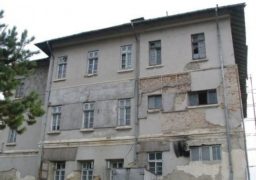 Corpul E al Universităţii, din Fundaţie, va fi complet reabilitat cu patru milioane de euro