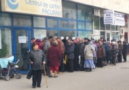 Primăria dă şi anul acesta tichete pentru pensionari, de Paşti