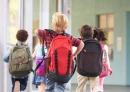 Începe vacanţa de vară pentru elevi. Se vor întoarce la şcoală pe 9 septembrie
