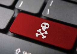 Cât trebuie să plătească o firmă din Iaşi care a vândut programe piratate
