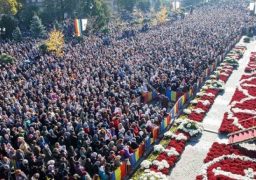 Ziua Sfintei. Astăzi, apogeul Sărbătorilor. Care este programul complet!