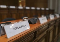 Moțiunea de cenzură a fost adoptată. Guvernul Dăncilă este demis