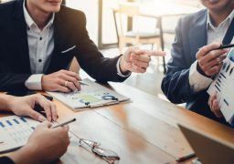 anca Comercială Română îşi propune să ofere cursuri de educaţie financiară pentru 50.000 de români