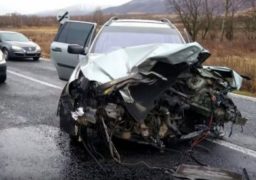 Soţ şi soţie spulberaţi de pe marginea drumului