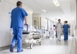 Primele două cazuri de gripă AH1N1 la Iaşi. Ce ne sfătuiesc medicii