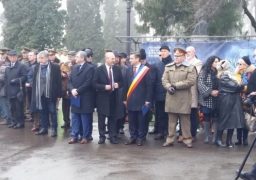Ce au spus oficialităţile Iaşului lângă bustul poetului Eminescu din parcul Copou