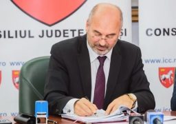 Bugetul lui Maricel Popa are o gaură uriaşă: 335 de milioane de lei