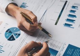 Importurile României au depăşit din nou exporturile.