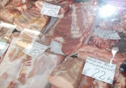 Preţul cărnii s-ar dubla în România din cauza unei suprataxe pentru sustenabilitate