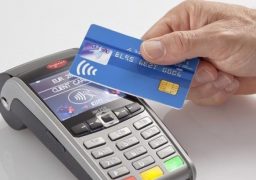 Solicitare: Să nu se ceară PIN-ul la plățile cu cardul de până la 500 de lei