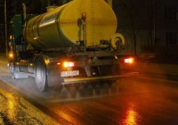 Continuă dezinfectarea orașului cu substanțe biocide