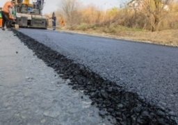 Trei kilometri de drum judeţean modernizat la graniţa judeţului Iași