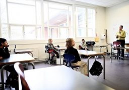Înscrierea pentru clasa a V-a: unde puteţi obţine informaţii?