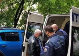 Ar putea fi mai mult de zece decese din cauza „mitilicului“. Arabii au vandut in toată ţara.