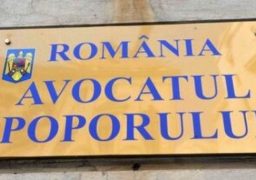 Avocatul Poporului recomandă eliminarea prevederilor ce interzic accesul elevilor cu temperatură la examene