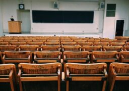 Începe admiterea de toamnă – Mii de locuri disponibile în universitățile ieșene