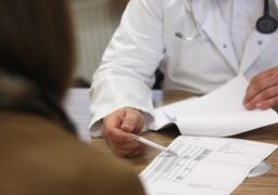 Colegiul Medicilor este împotriva trimiterii medicilor de familie la bolnavii COVID