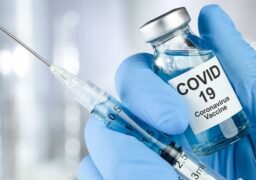 Cât durează imunitatea dată de vaccinul anti-Covid. Răspunsul lui Raed Arafat