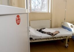 S-a aglomerat secţia ATI de la Infecţioase. 80% ocupată cu bolnavi de COVID