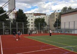 Licitație la Primăria Municipiului Iași: 12 milioane lei pentru amenajarea a 17 de terenuri de sport la școli