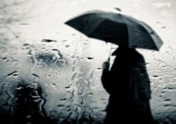 Instabilitate atmosferică temporar accentuată, intensificări ale vântului