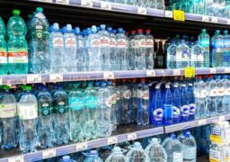 Se scumpește apa îmbuteliată. Președintele APIA: Prețul crește cu cel puțin 20% și se va vedea la raft din octombrie