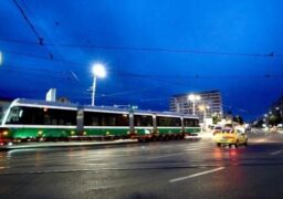 Tramvaiele noi vor începe de mâine să transporte călători