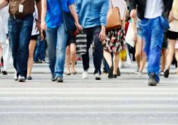 Studiu: Aproximativ 80% dintre români cred că lucrurile în România se îndreaptă într-o direcție greșită