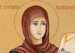 Pelerinajul la Sfânta Parascheva a început mai devreme. Credincioșii se tem că se vor impune noi restricții