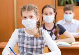 Decizie CNSU: Elevii merg la școală până la apariția unor cazuri de Covid. Școlile nu se mai închid în funcție de rata de infectare
