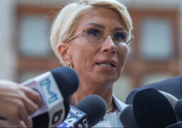 Raluca Turcan: Nivelul salariului este motivul real pentru care românii pleacă din ţară