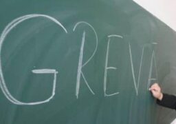 Sindicatele din învăţământ anunţă grevă poimâine.