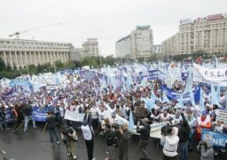 Protest la Guvern al sindicaliștilor din educație. Ei sunt nemulțumiți că salariile nu au fost majorate conform legii