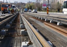 Un proces de 4 milioane de euro băgate în linii de tramvai la Iași