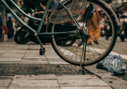 Bordeaux, invadat de biciclete abandonate. Autoritățile au început o amplă acțiune de curățare a orașului